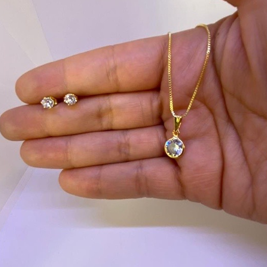Conjunto Colar e Brinco Prata 925 e Banhado a Ouro 18k - Ponto de Luz e Coração