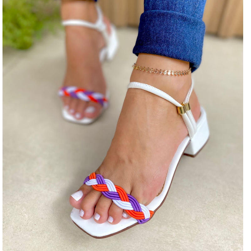 Sandália feminina salto bloco trança colorida
