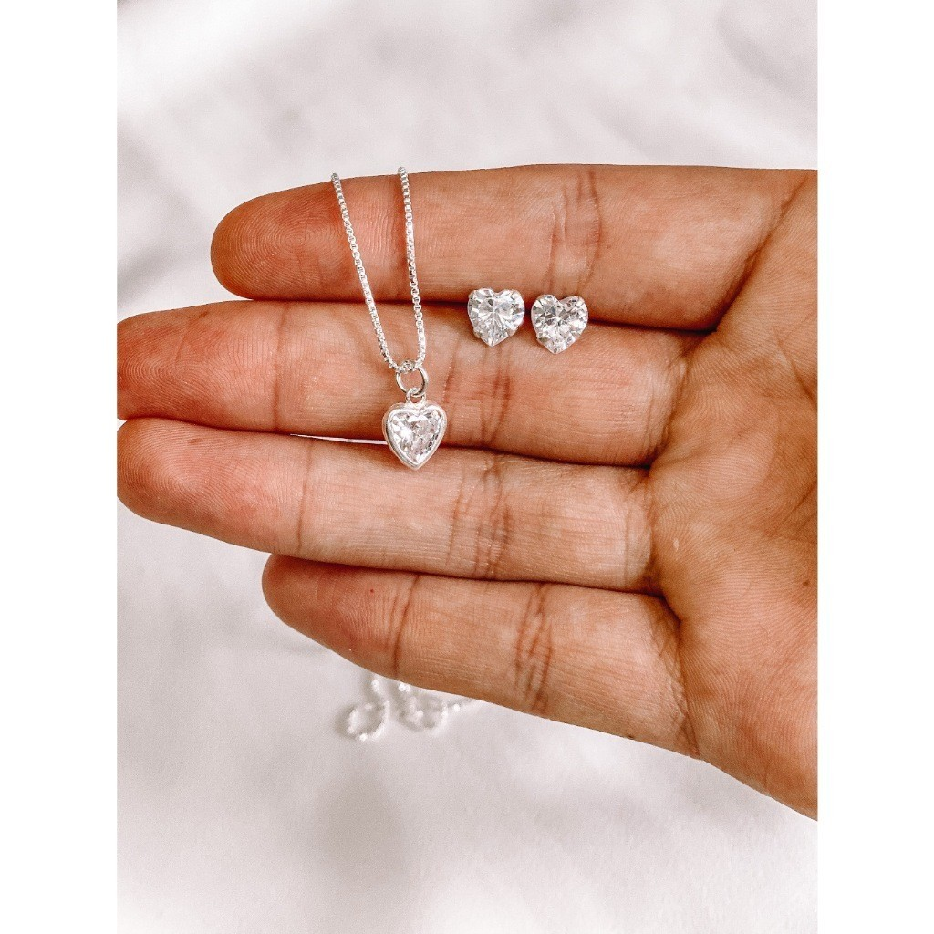 Conjunto Colar e Brinco Banhado Prata 925 a ouro 18k Ponto de Luz coração